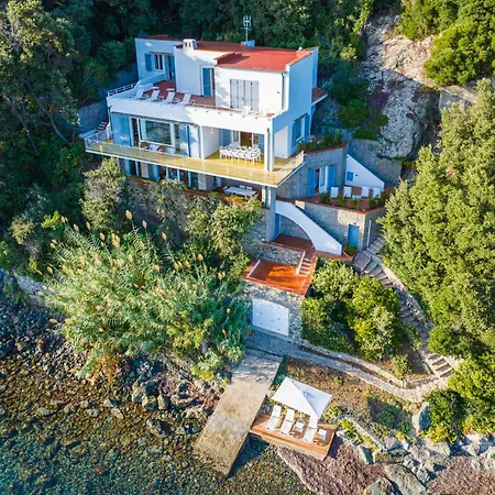 Escalina With Private Beach And A/c Villa Marciana Marina (Isola d'Elba)