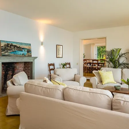 Villa Escalina With Private Beach And A/c