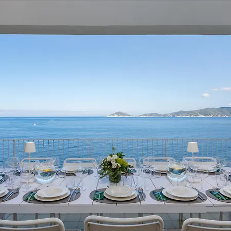 Escalina With Private Beach And A/c Villa *