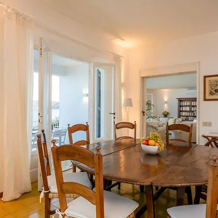 Villa Escalina With Private Beach And A/c