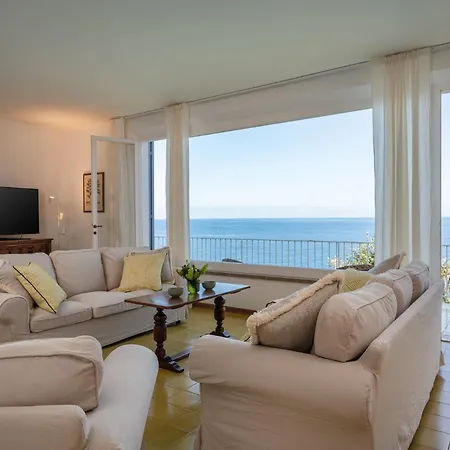 Escalina With Private Beach And A/c Villa